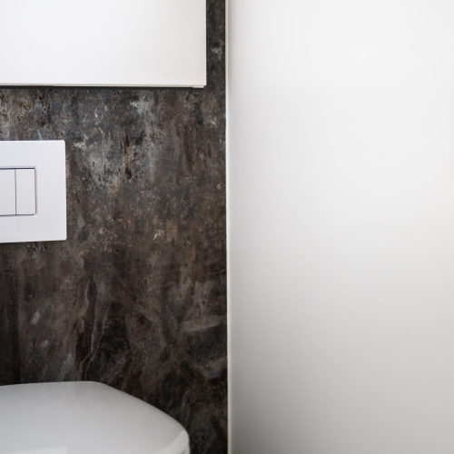 Færdigbygget anneks med toilet og bad