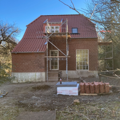 Nyt tag i Aarhus på rødt murstenshus