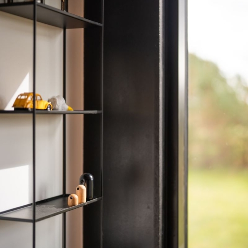Lille sommerhus med god udnyttelse af pladsen