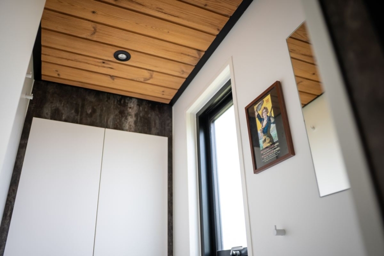 Indretning af lille færdigbygget sommerhus
