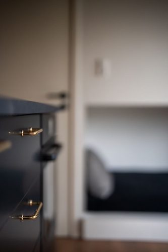 Lille færdigbygget sommerhus med soveværelse
